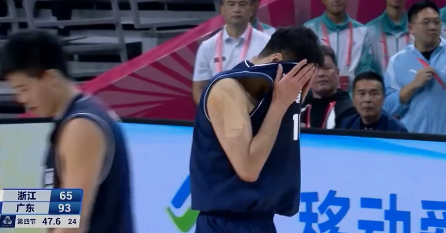 广东狂胜浙江28分却遭质疑！杜润旺成焦点，杜锋战略意图解析