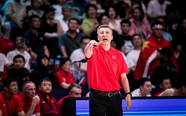 中国男篮最新名单揭晓：周琦领衔，赵继伟回归，郭士强誓守胜局