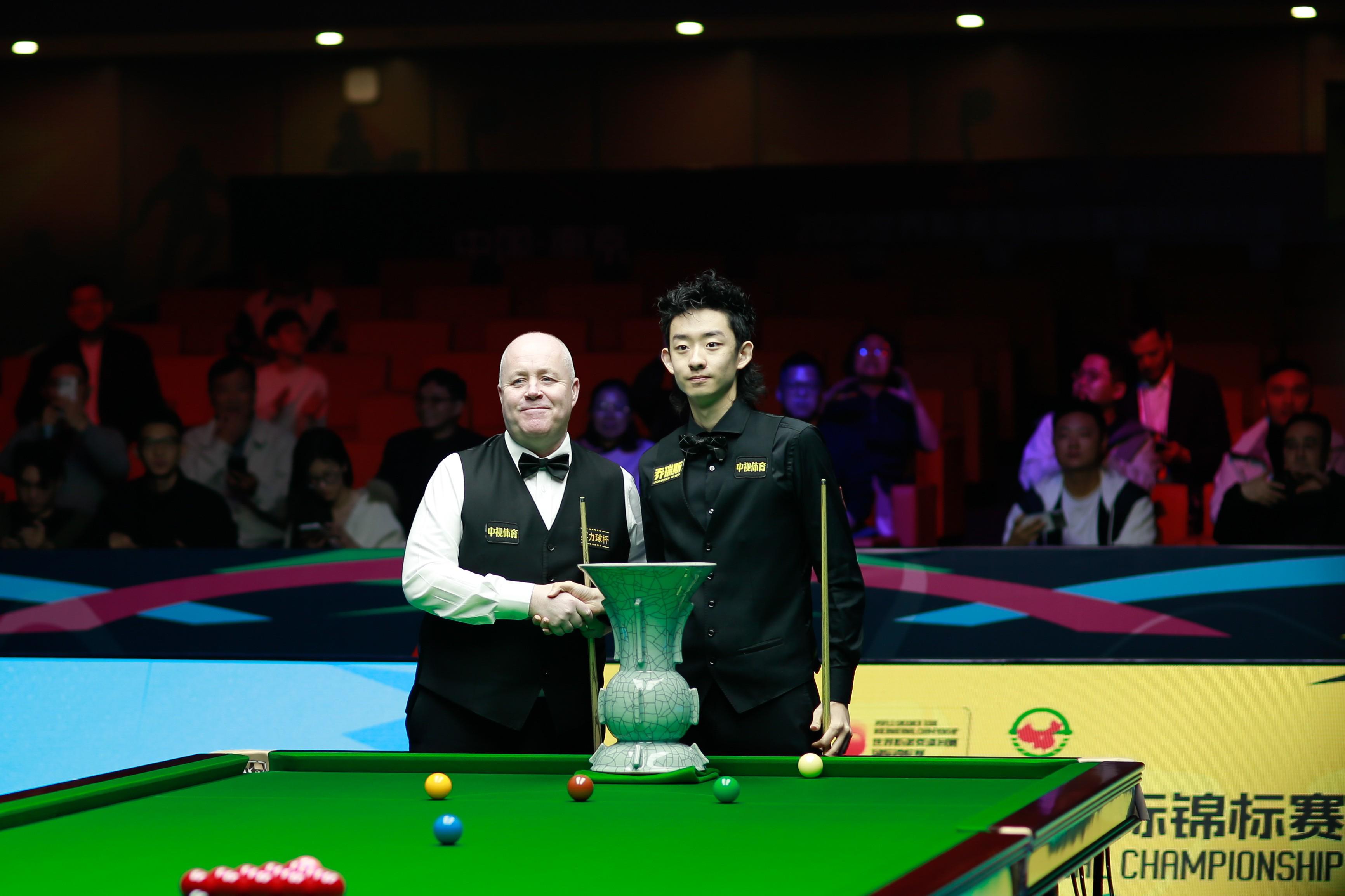 2025斯诺克国锦赛决赛首阶段：吴宜泽5-4力压希金斯