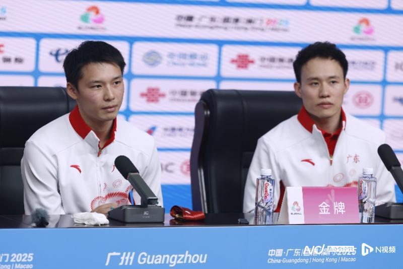 十五运会广东省代表团：谢思埸任旗手，陈艾森领誓