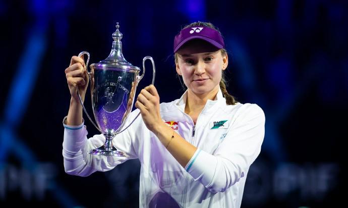 莱巴金娜2-0完胜萨巴伦卡，11连胜首夺WTA年终总决赛冠军