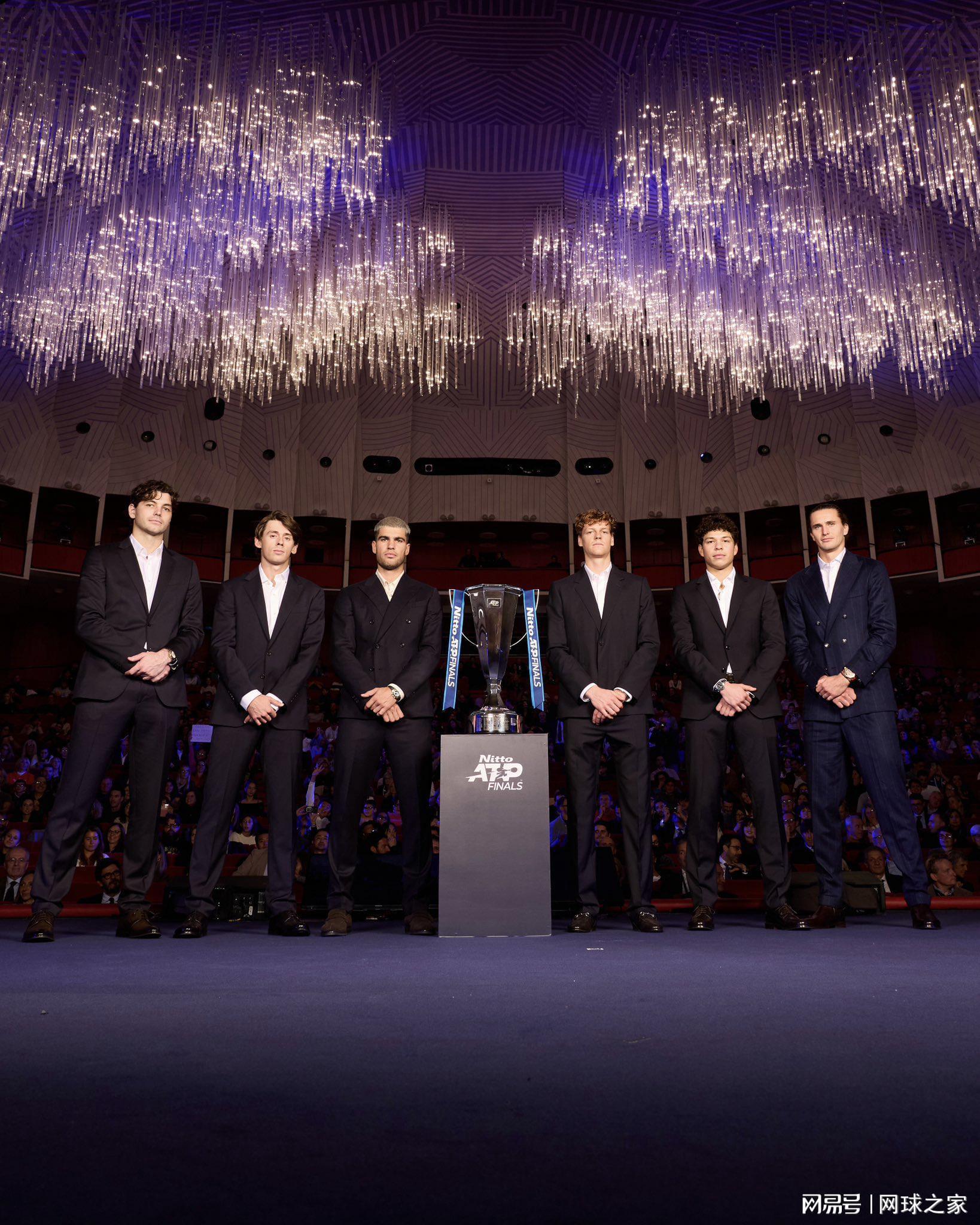 ATP年终总决赛合照仅6人引争议，德约科维奇缺席成焦点