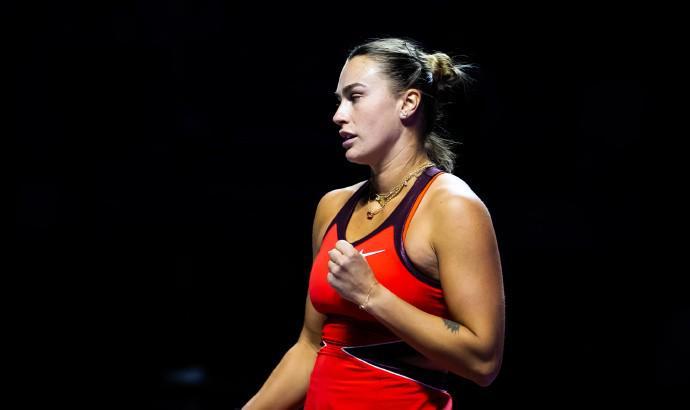 萨巴伦卡比赛精彩瞬间