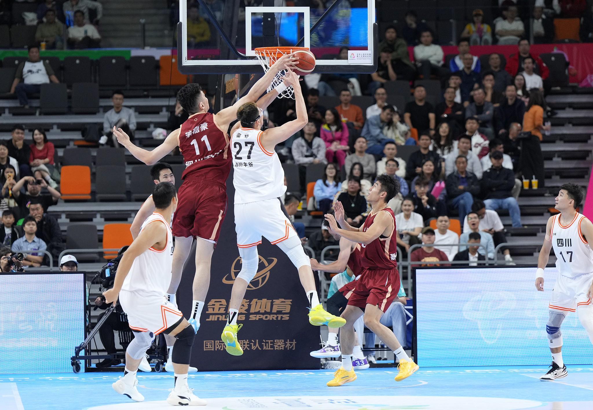 留洋的含金量！余嘉豪贡献14分9板，隔扣后又上演关键三分+封盖