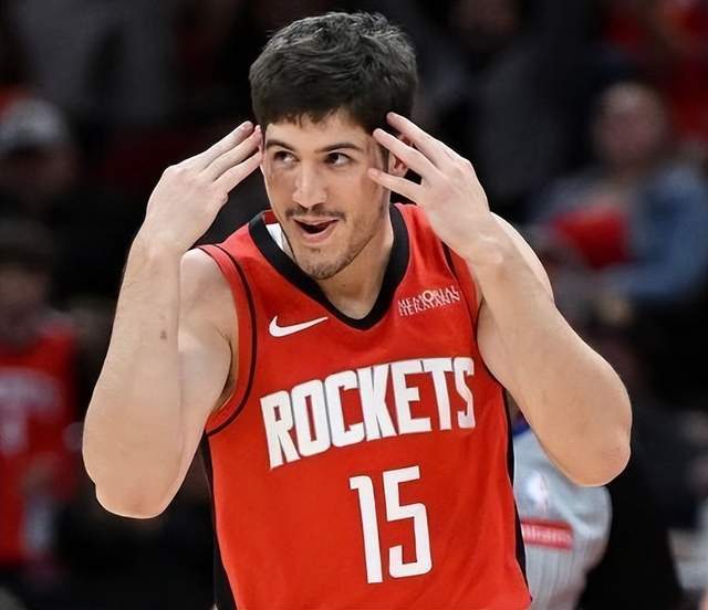 两场硬仗8记三分+5抢断！谢泼德有四点比莫兰特强，火箭没选错人