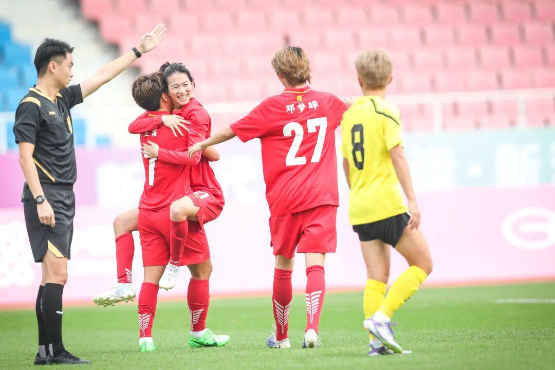 湖北女足七球大胜出线，距创造历史仅一步之遥！