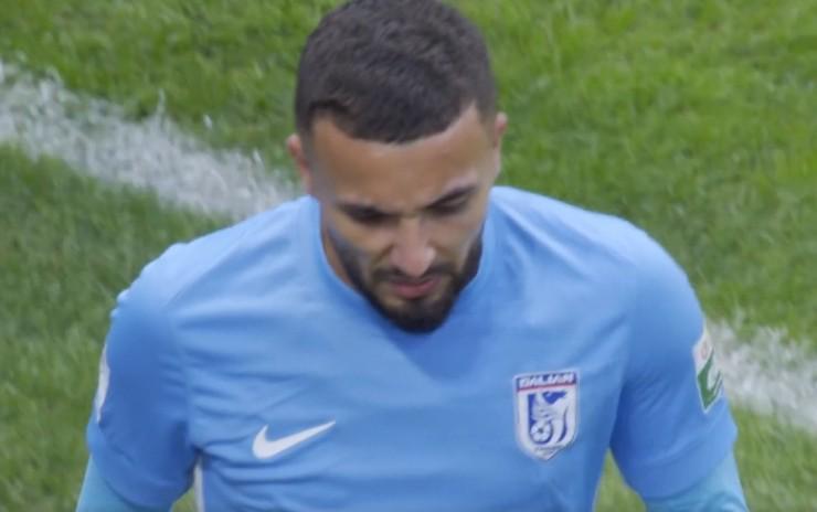 博主：下赛季无缘英博的拉布亚德今日回到基地，将参与训练