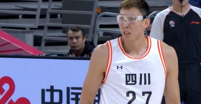 拿人家顶薪却还要打人家：全运会尴尬对决 周琦高诗岩谁会下狠手