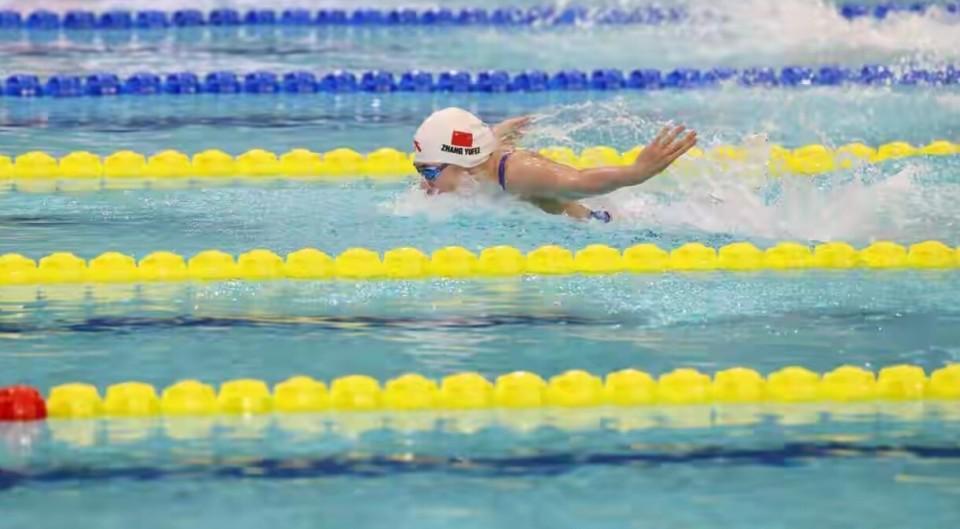 全运会女子100米蝶泳：张雨霏56秒88强势夺冠，创全场最佳成绩