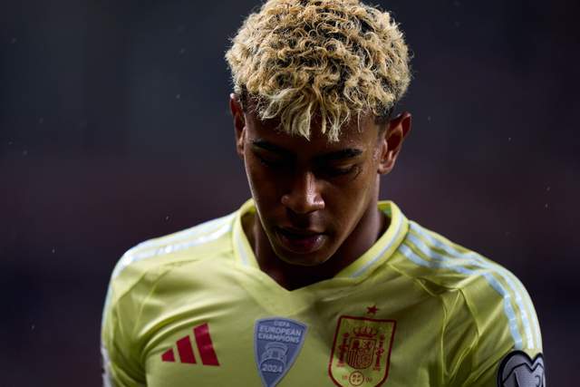 亚马尔退出国家队引争议：西足协与巴萨激烈交锋