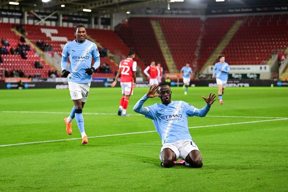 穆罕默杜-桑加雷比赛照片