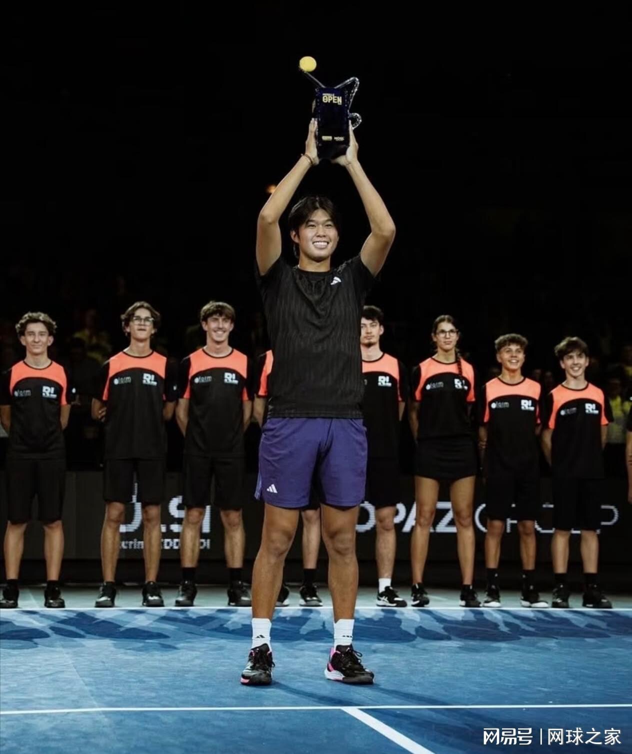 德约科维奇夺冠瞬间