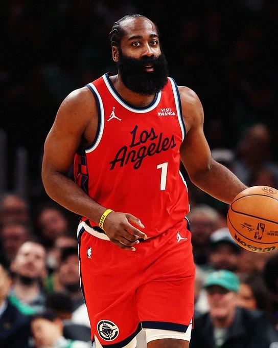 老兵不凋零！36岁哈登背靠背两战35+5+5，成詹杜库后第四人