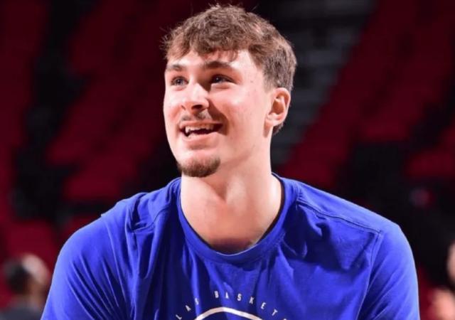 状元弗拉格连续10场得分上双，独行侠新星渐入佳境