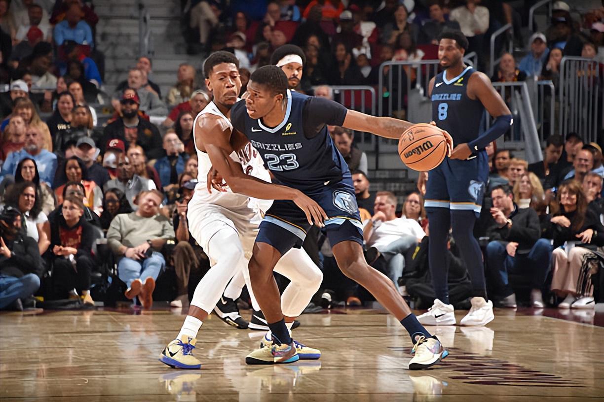 灰熊新秀考沃德进攻效率骤降，是否已撞上新秀墙？