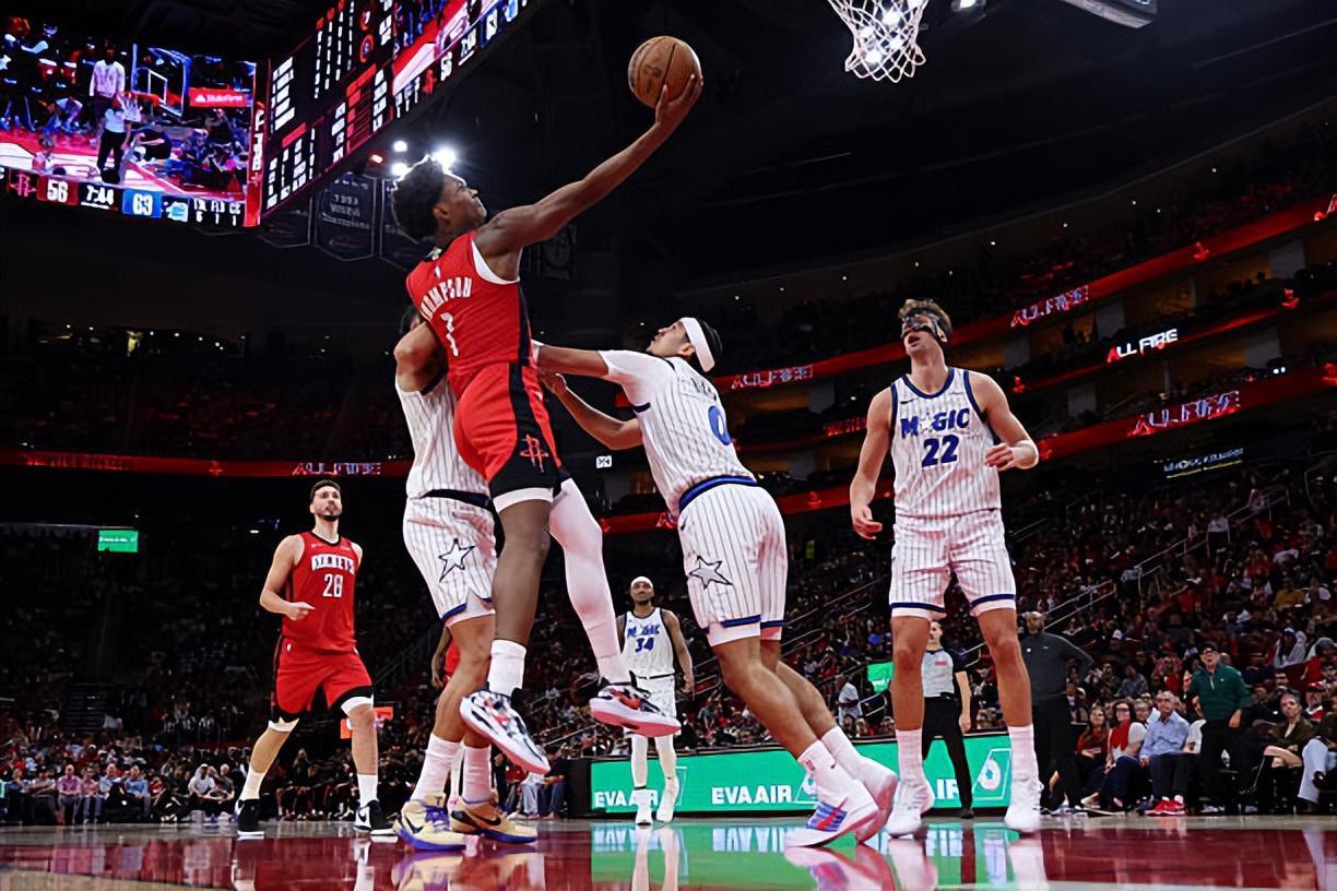 火箭后场新星阿门·汤普森：空切受阻，攻防两端显困境