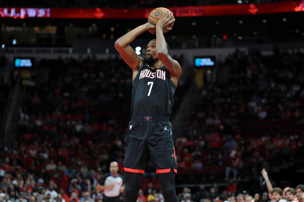 火箭加时险胜魔术：逆转背后的战术调整与核心球员表现