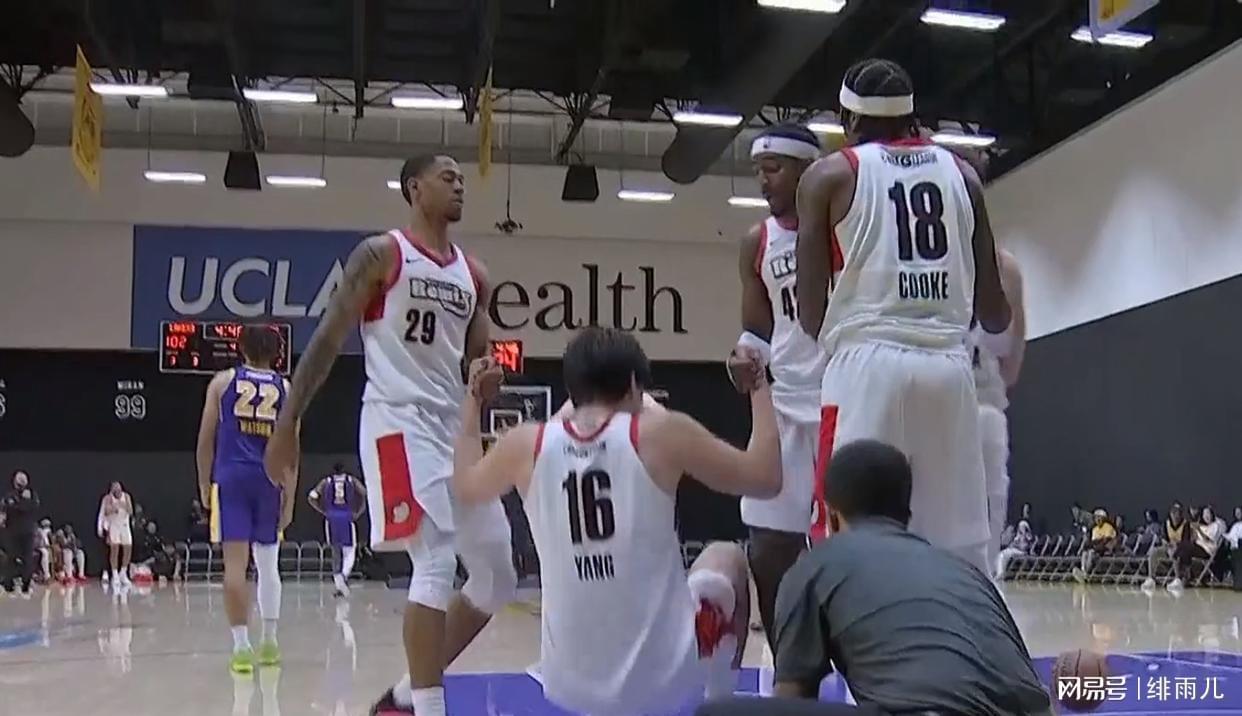 杨瀚森发展联盟狂轰21+9+3+3！开拓者两连败或促其重返轮换