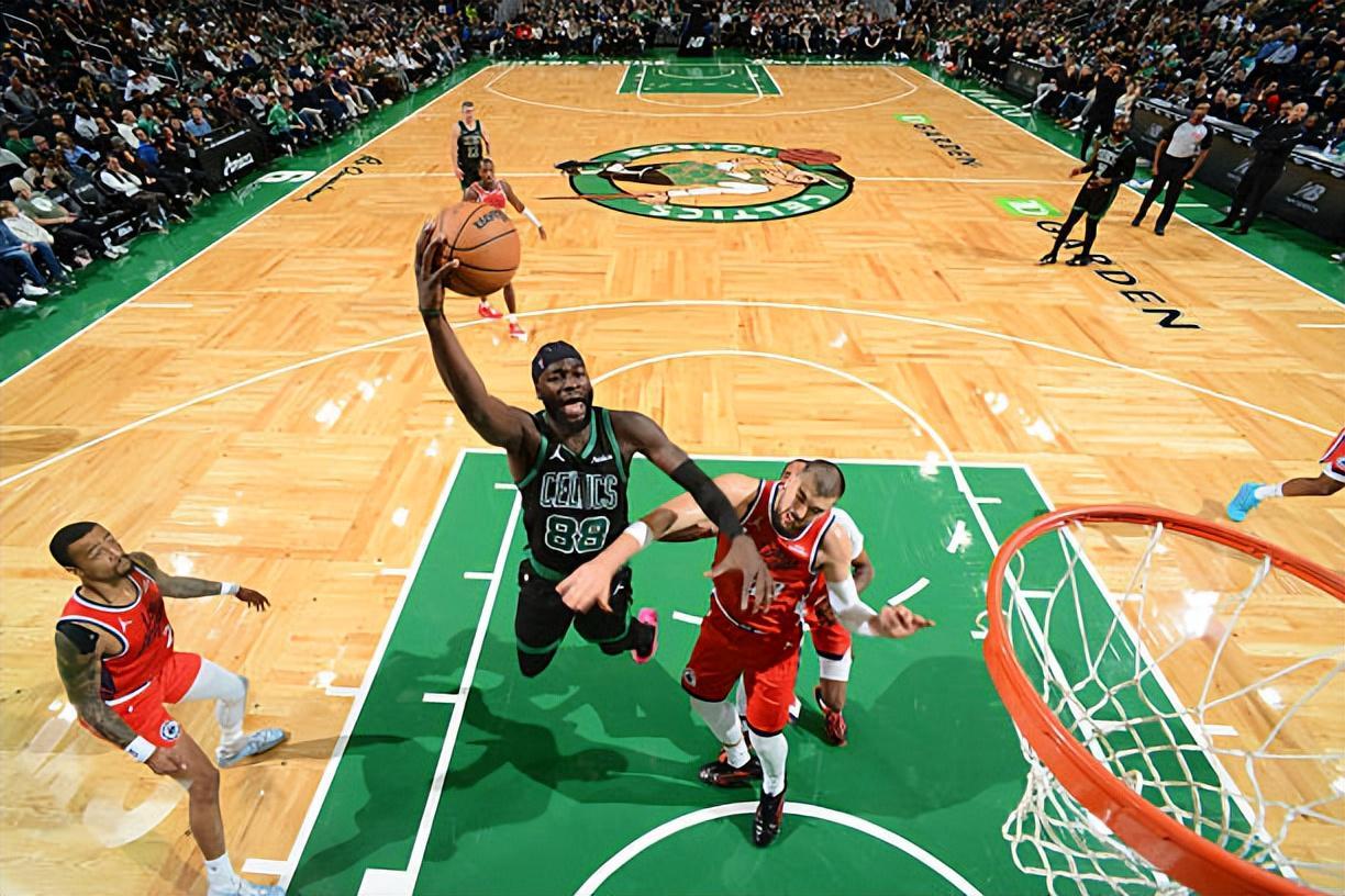 凯尔特人中锋克塔迎爆发！面对快船内线展现全面进步