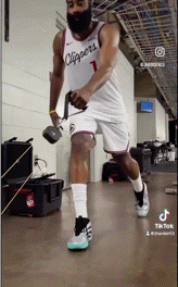 哈登37分难救主！快船24分大逆转失败，命运多舛的超级英雄