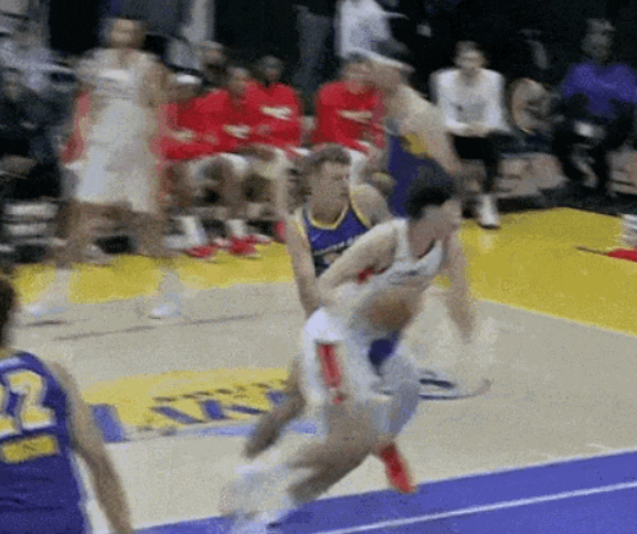 杨瀚森G联赛爆发！21分9板3助3帽创生涯新高