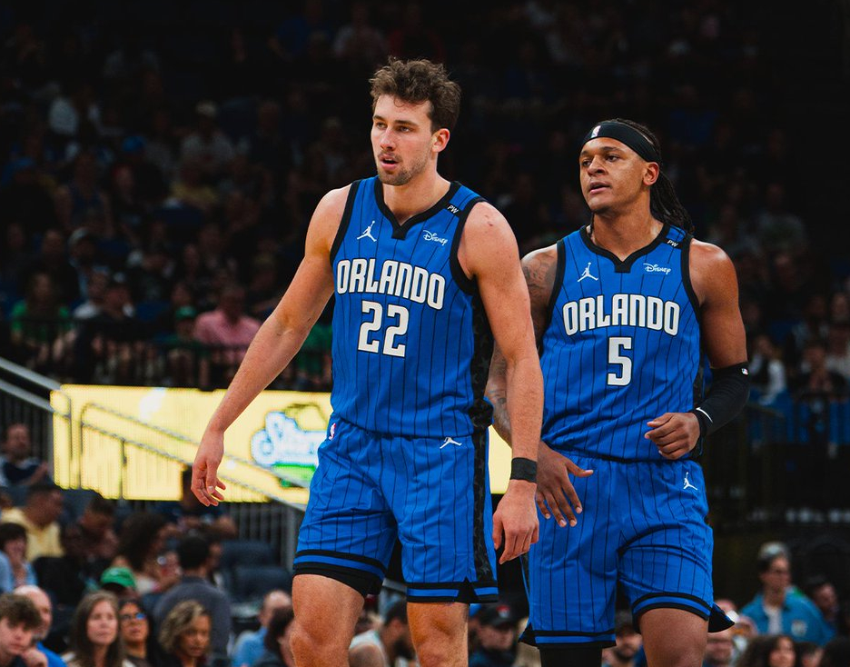 申京比赛精彩瞬间