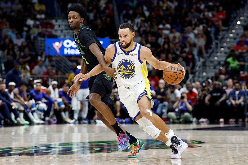 勇士124-106力克鹈鹕 豪取三连胜 穆迪巴特勒闪耀全场