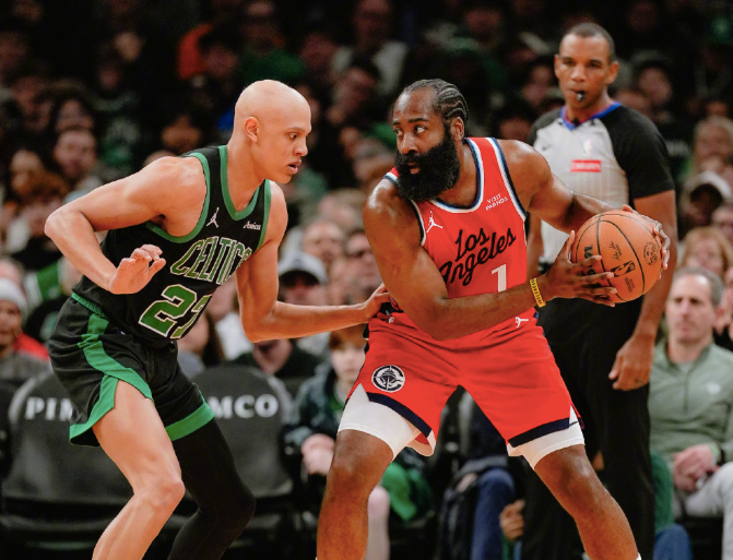 19秒狂飙9分！哈登37+7+8险逆天，凯尔特人三巨头85分力克快船