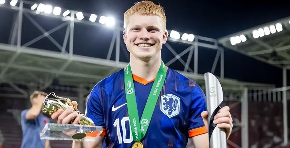 19岁荷甲新星斯密特2球4助攻引关注，4大豪门2200万镑疯抢