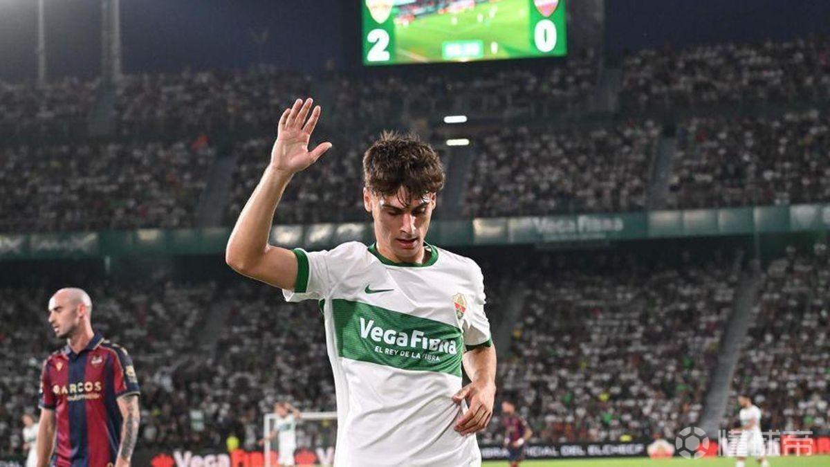 尤文图斯引援新目标：关注埃尔切20岁组织型中场门多萨