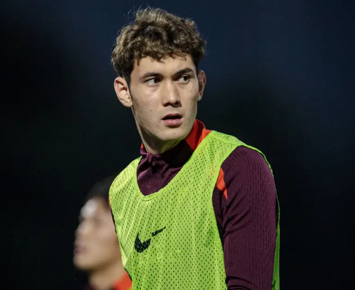 熊猫杯惊艳！拜合拉木两球制胜，日本球迷盛赞中国男足新星