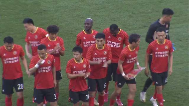 辽宁铁人冲超后外援动态：姆本扎留队冬训需减重，李金羽高情商应对德比