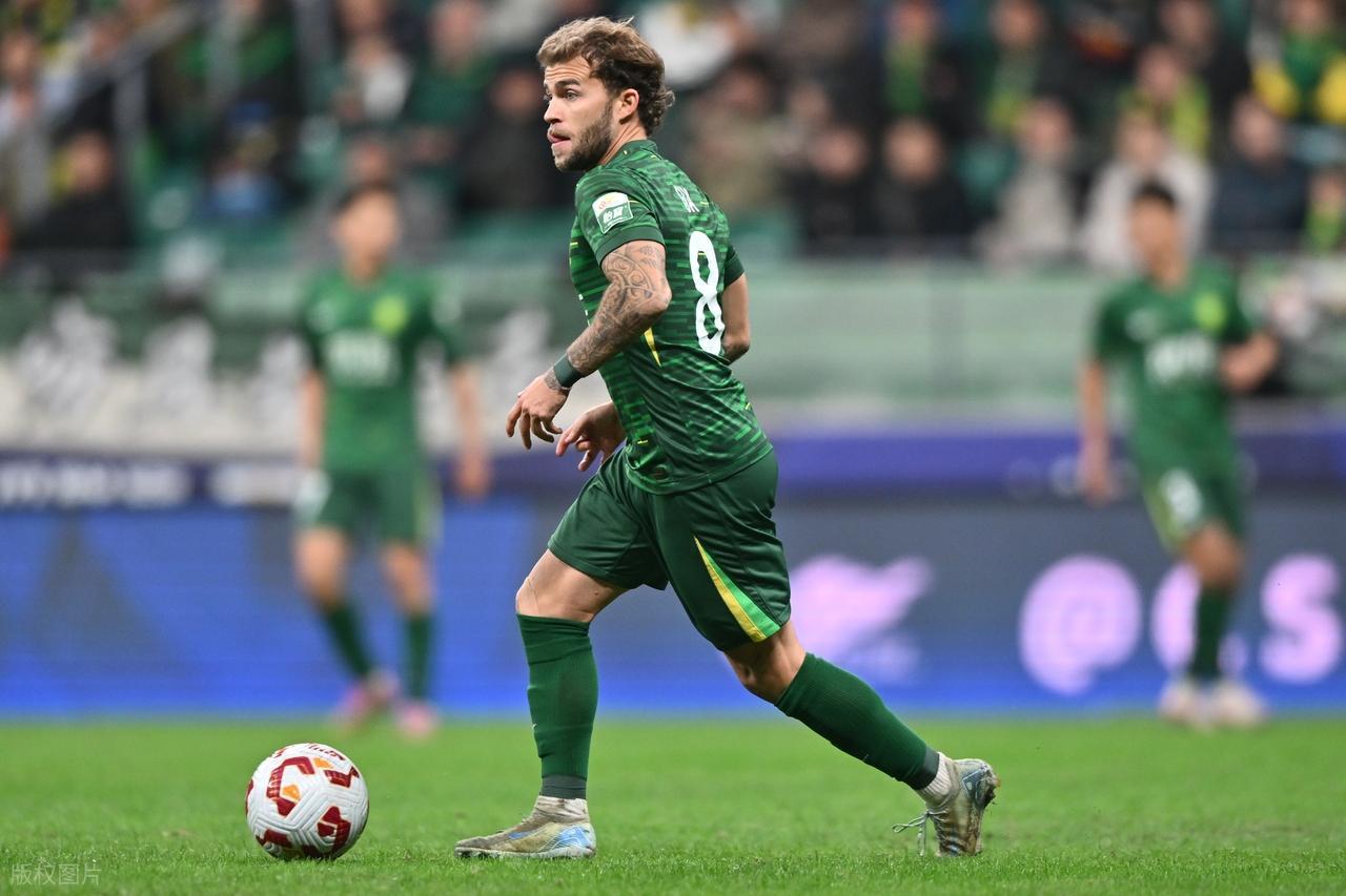 北京国安外援危机：古加离队恩加德乌下滑，球队重建路在何方？