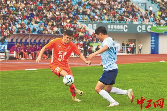 2025常州职工足球联赛：新就业形态劳动者组队亮相“常超”