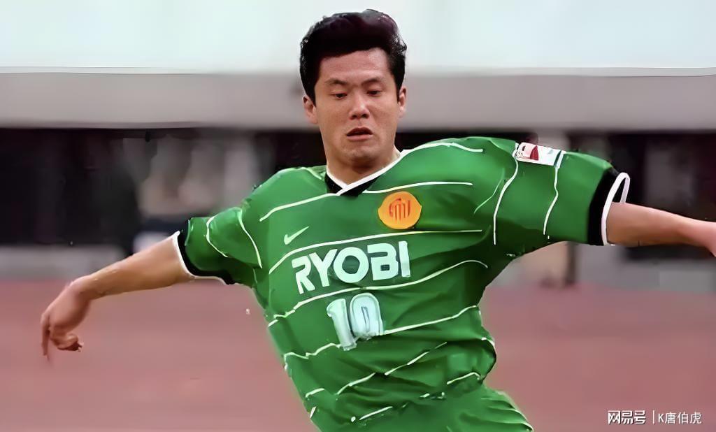 无心插柳柳成荫：国足球员改踢位置后迎来职业生涯高峰