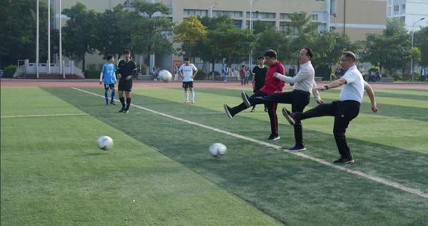 2025-2026广西青少年足球甲级联赛贵港赛区揭幕战盛大启幕