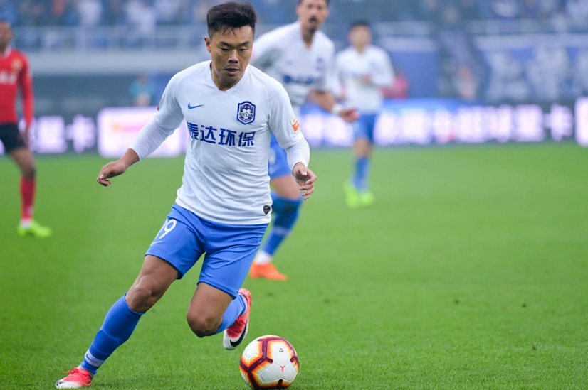 38岁前国脚白岳峰涉假球案：收35万被判1年，曾获东亚杯冠军