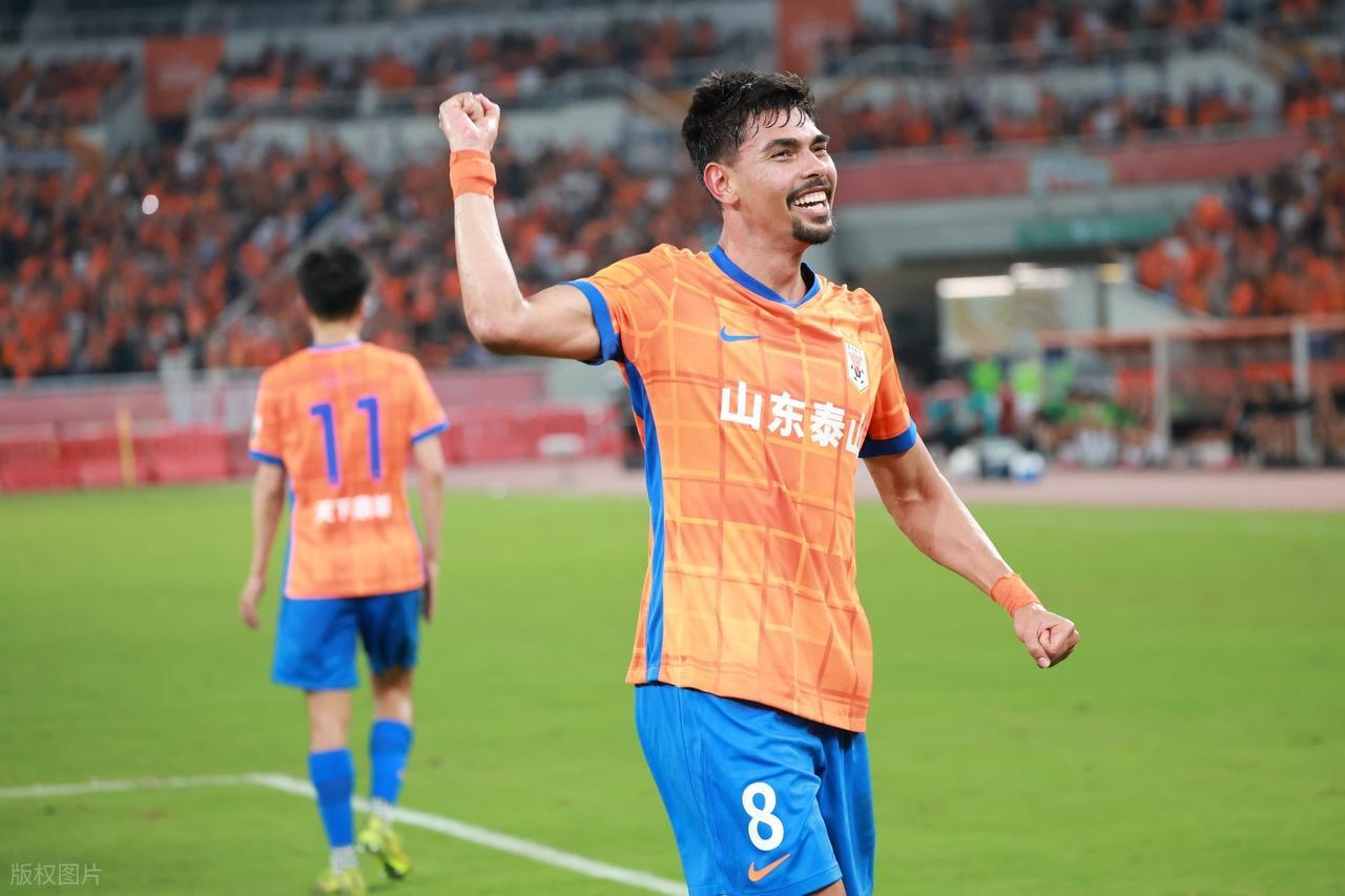 25球准金靴瓦科或离队？山东泰山续约存疑，上海申花成潜在下家