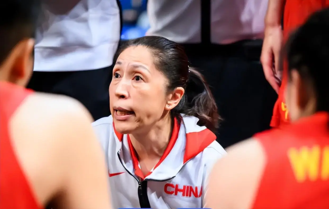 郑薇率队击败四川女篮夺冠，宫鲁鸣接替是否成最大遗憾？