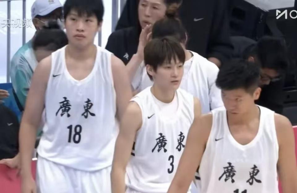 全运会女篮半决赛：广东60分狂胜辽宁，男篮亦负广东