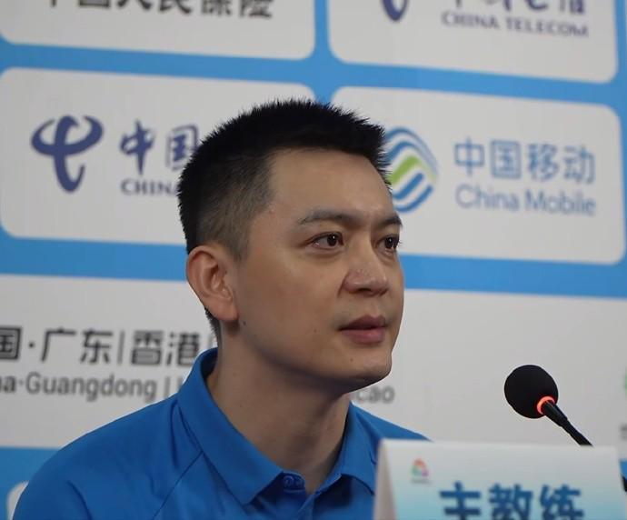 杨鸣谈辽宁队：球员为家乡全力以赴，面对强敌毫不退缩