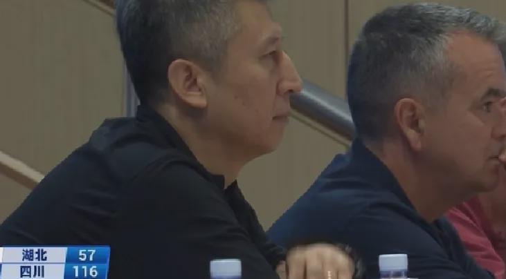 郭士强指导中国男篮