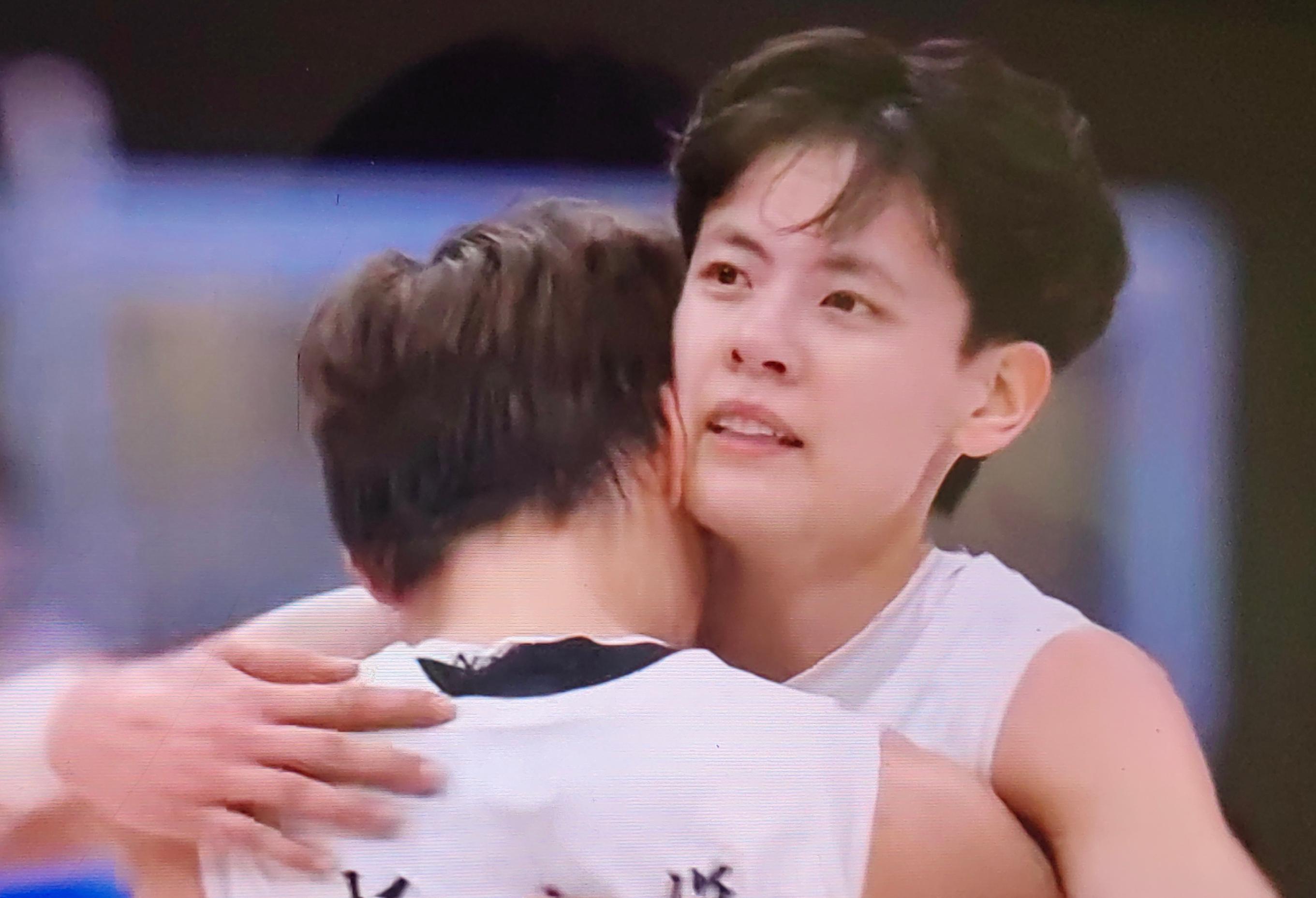 23岁MVP杨舒予轰22分制胜！广东女篮全运会夺冠，一年揽三冠创辉煌