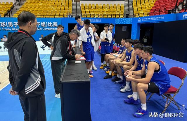 王浩然狂砍39分！广东U22男篮23分大胜天津，小组赛三连胜晋级