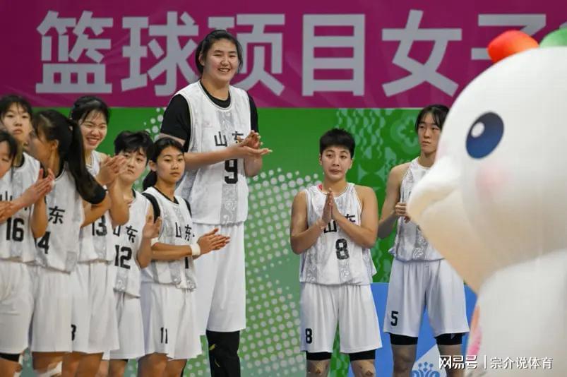 张子宇率山东队夺冠遭黑粉攻击：身高优势成争议焦点