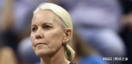 萨巴伦卡2025赛季：辉煌成就下的“相对失败”与遗憾剖析