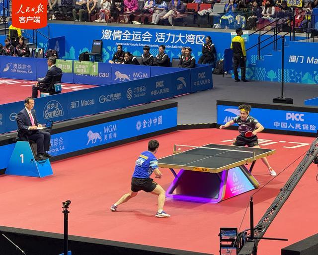 樊振东庆祝晋级决赛