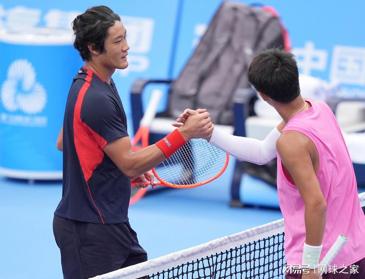 全运会网球赛场双蛋惨案：王欣瑜强势晋级，张帅缺席引热议