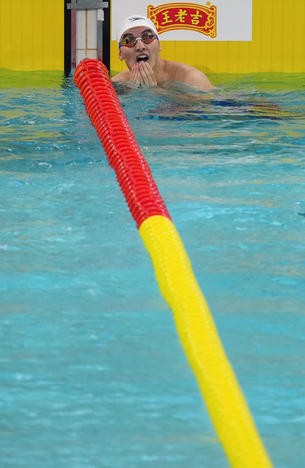 全运会泳池新星：郑英昊破茧成蝶，50米蛙泳夺冠创佳绩