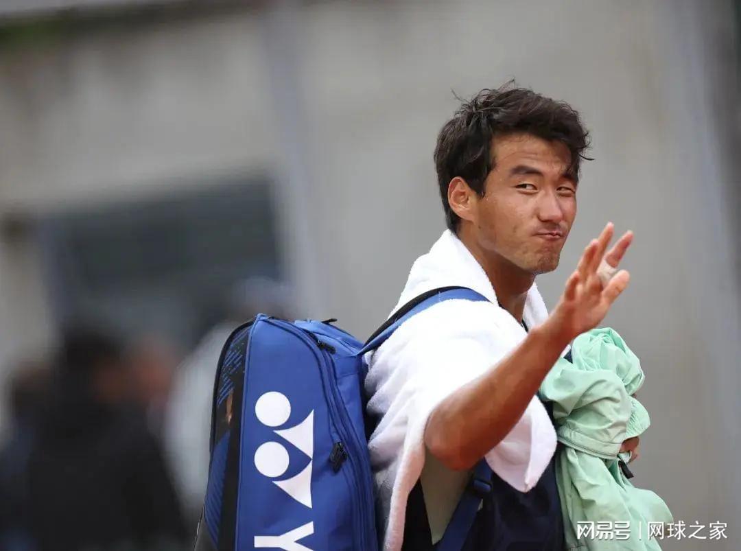 全运会网球揭幕战：张之臻袁悦双双送蛋，名将实力碾压对手